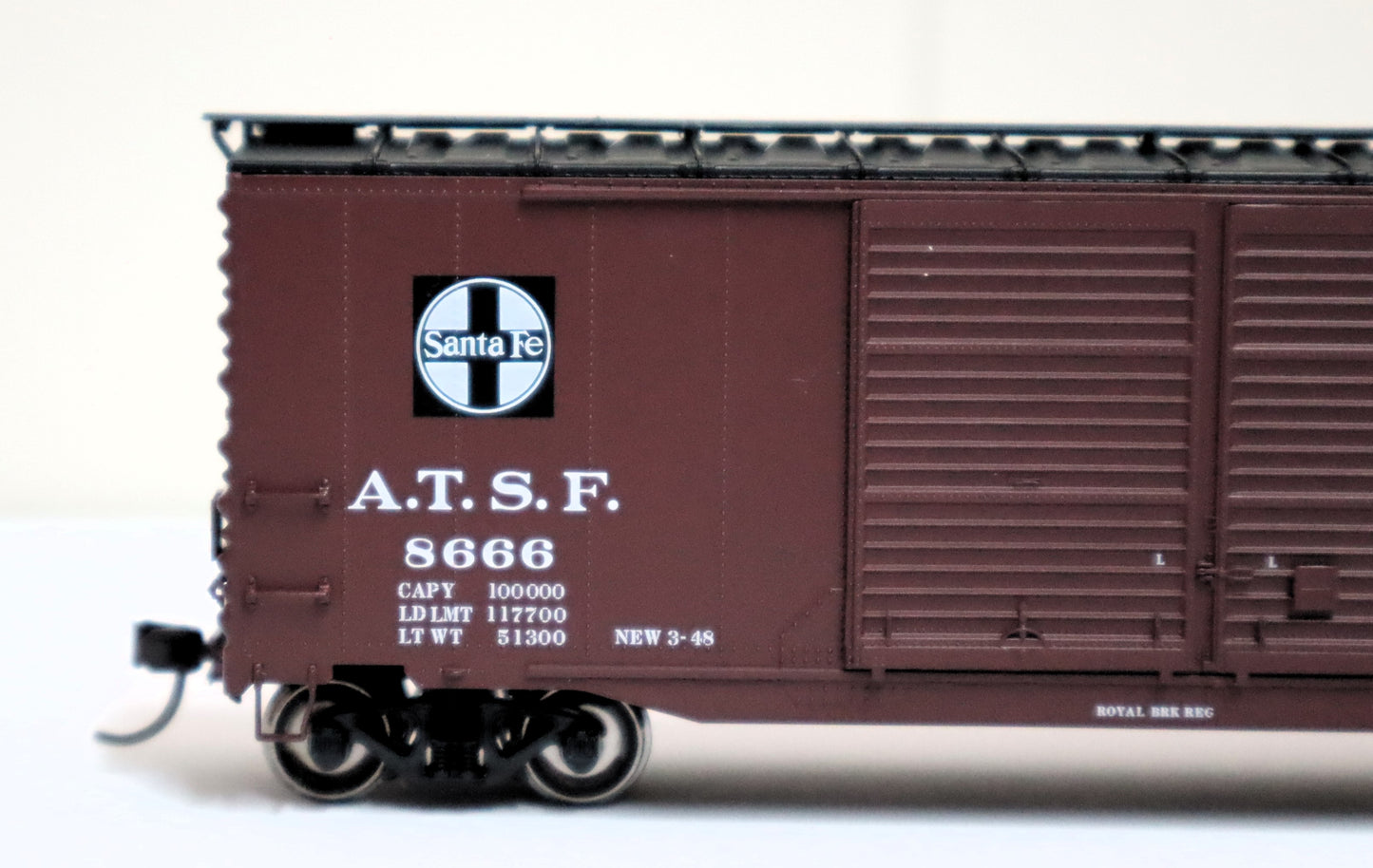 Atlas HO 20006591 - Master - 50' Postwar Double Door Boxcar "Santa Fe" #8734 (El Capitan)