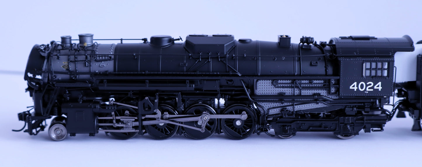 Broadway Limited Imports HO 7885 - 2-8-4 T1b Berkshire Steam Locomotive "Boston & Maine" #4024 w/DCC&Sound (6-Axle Tender)