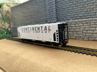 Walthers HO 910-49424 - Mainline - 50' Pullman-Standard PS-2CD 4427 3-Bay Covered Hopper "Continental Grain Co. TLDX" #2615