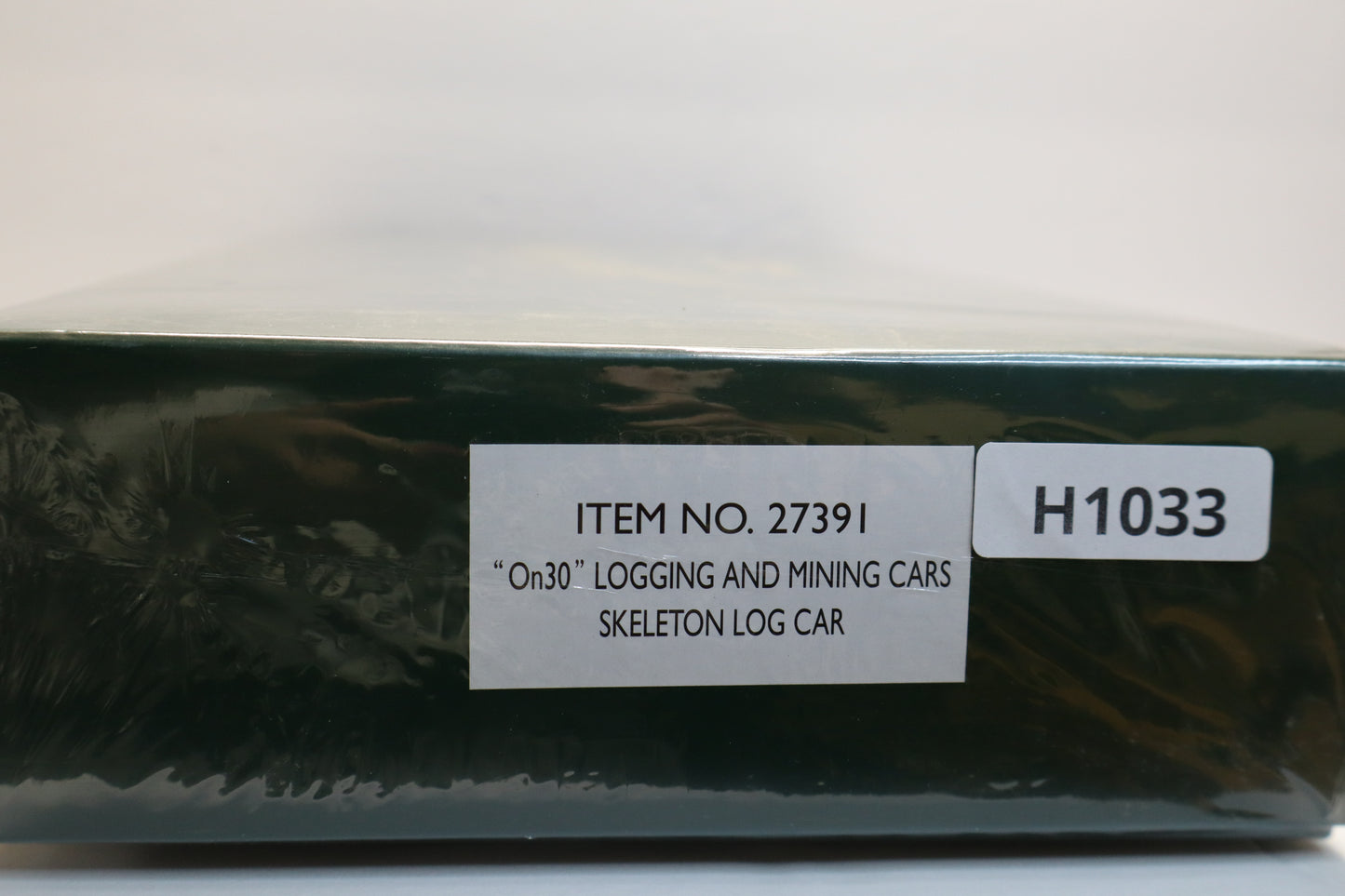 Bachmann "On30" 27391 - Skeleton Log Cars (3-Car Set w/ Resin Logs) -Open Box-H1033