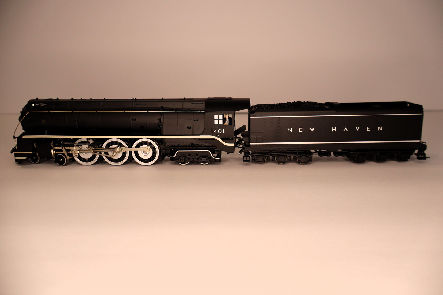 Broadway Limited Imports HO 7870 - Class I-5 - 4-6-4 Brass Hybrid Steam Locomotive "New Haven" #1401 w/DCC&Sound (black, silver, Original Block Lettering)