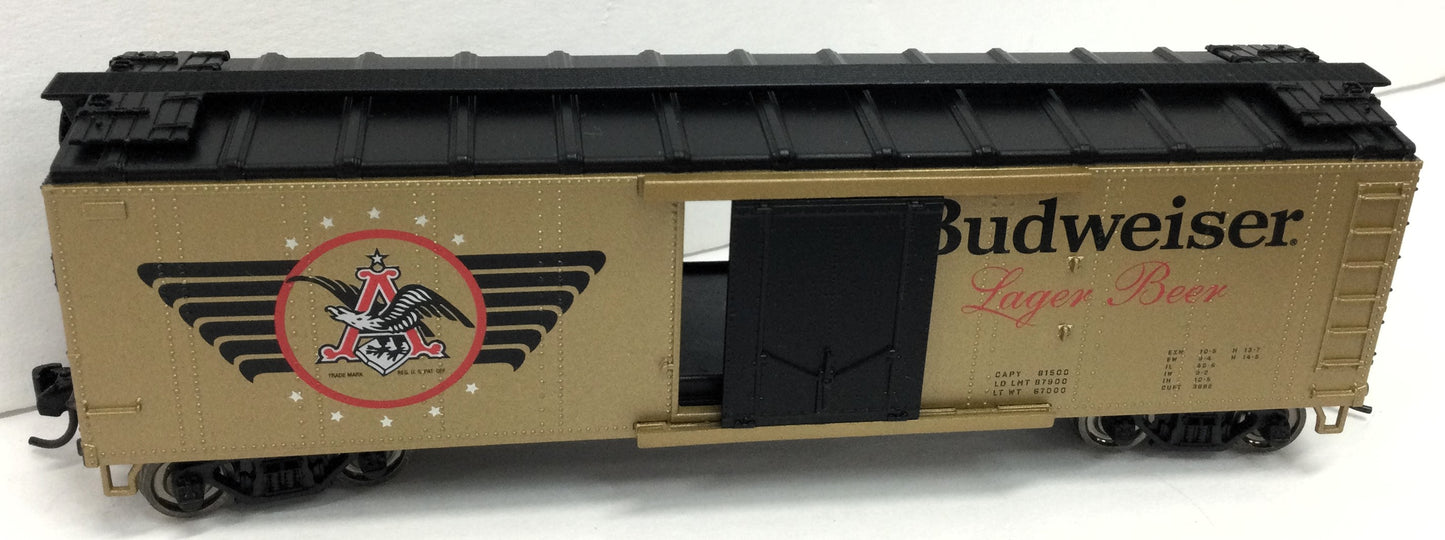 Lionel HO 2354120 - Anheuser-Busch - Reefer Car "Budweiser Military" (Heritage Can)