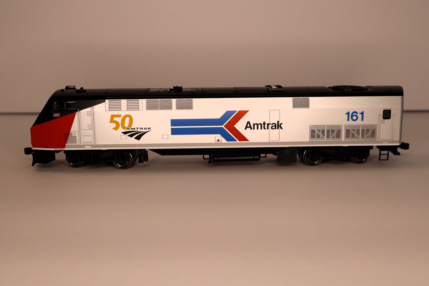 Kato HO 376114 - GE P42 Genesis Diesel Locomotive "Amtrak" #161 (50th Anniversary Scheme,Phase I, silver, red, black, blue) Standard DC