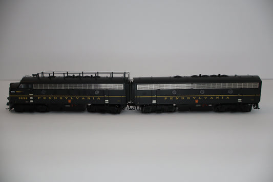 Broadway Limited Imports HO 8195 - EMD F7A/B Diesel Locomotive Set "Pennsylvania" #9692A/9555B (A/B Set)