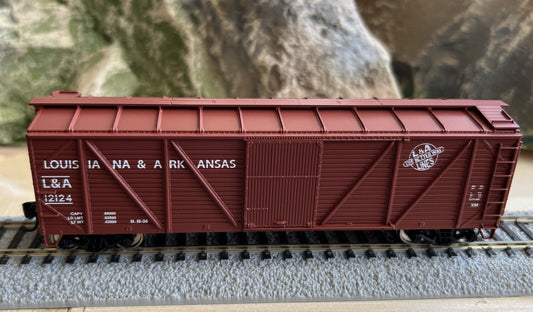 Walthers HO 910-40367 - Mainline - 40' ARA Single Sheathed Boxcar w/Dreadnaught Ends "Louisiana & Arkansas" #12124