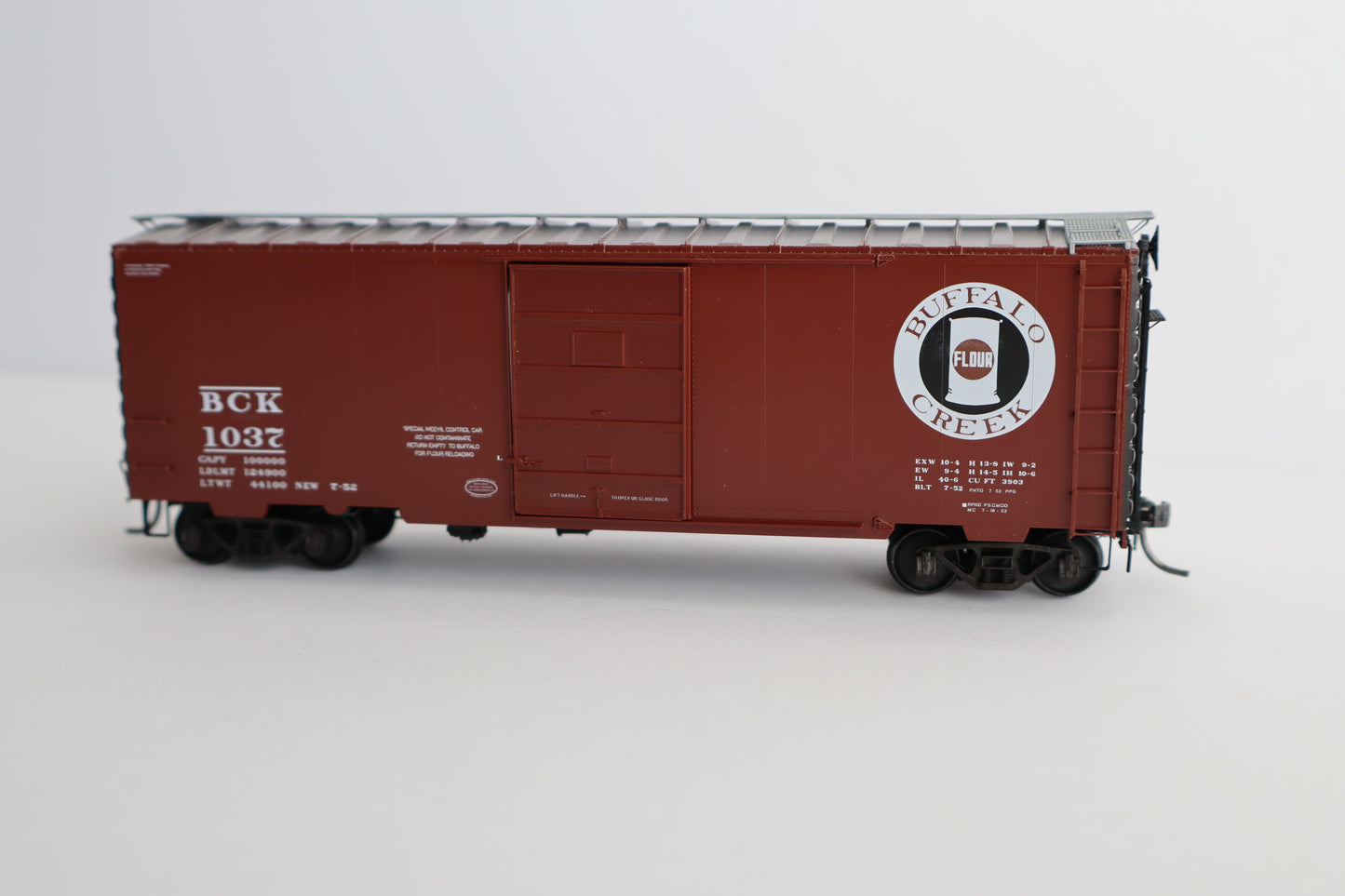 Kadee HO 4838 - 40' PS-1 Boxcar "Buffalo Creek" #1037