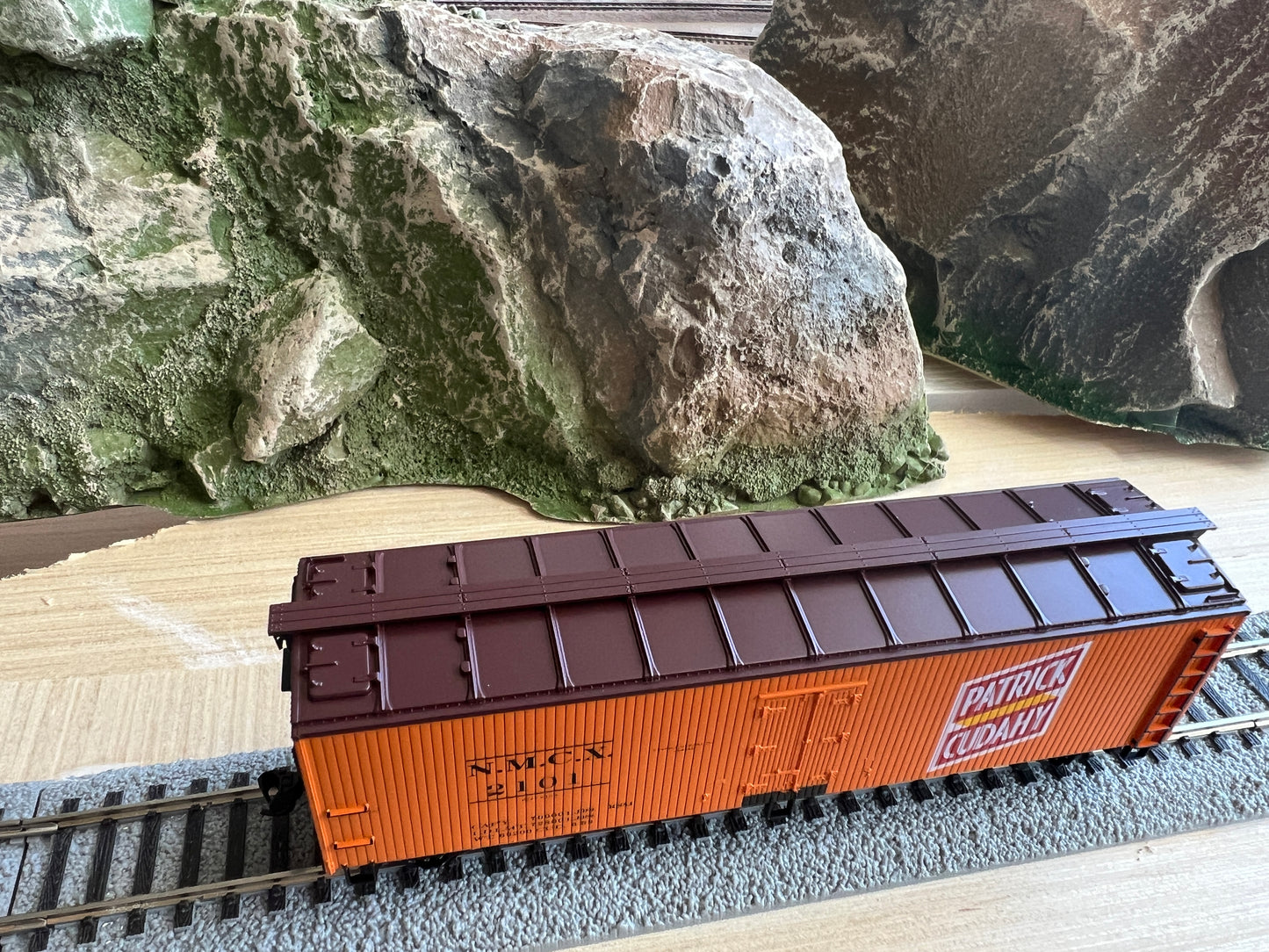 Walthers HO 910-41320 - Mainline - 40' Wood Reefer w/ Steel Ends "NMCX" #2199 (Patrick Cudahy)