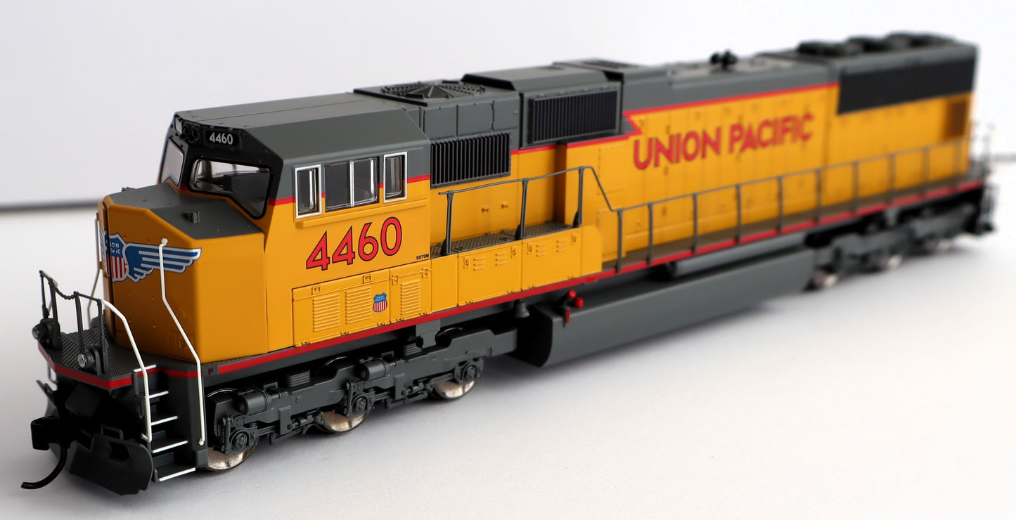 Walthers HO 910-11016 - Mainline - SD70M Diesel Locomotive "Union Pacific" #4505 (Standard DC)
