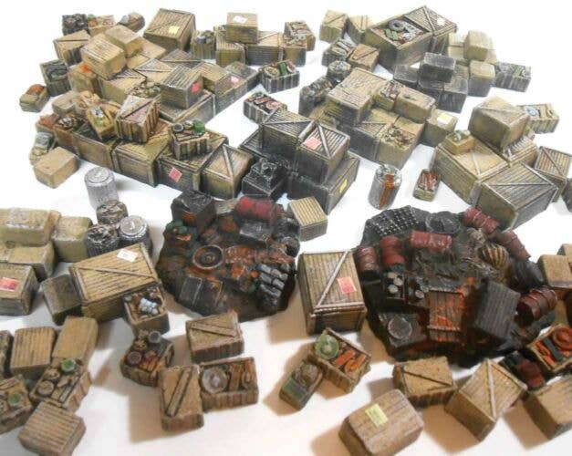 Downtown Deco HO 1071 - Clutter, Crates, & Boxes Detail Set (Unpainted Castings)