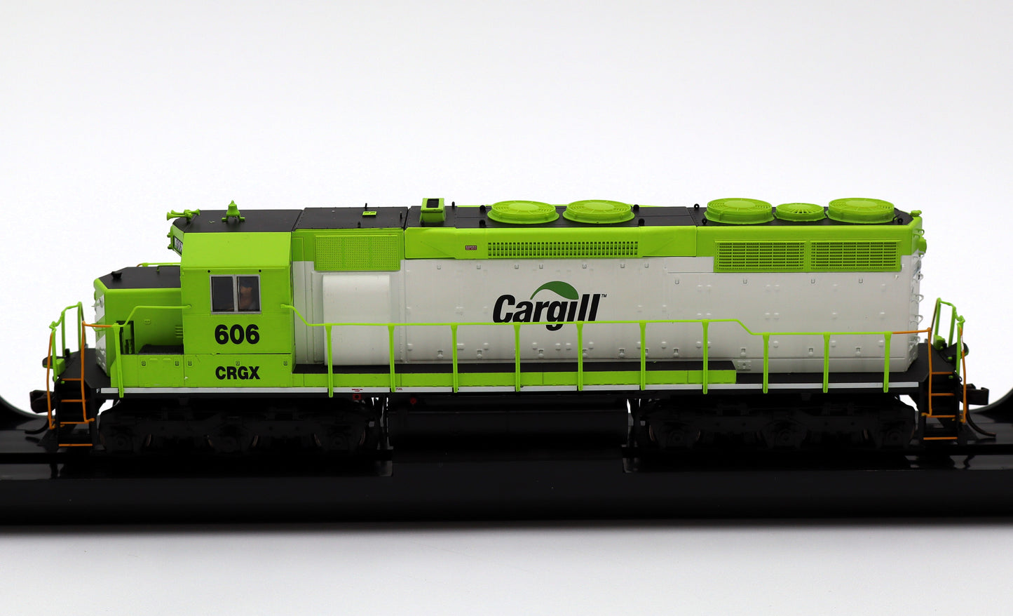 Atlas HO 10004465 - Master - Gold Model - SD35 Low Nose Diesel Locomotive "Cargill" #606