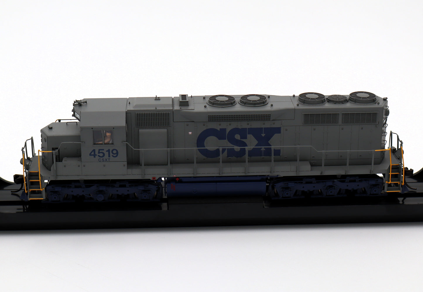Atlas HO 10004468 - Master - Gold Model - SD35 Low Nose Diesel Locomotive "CSX" #4519