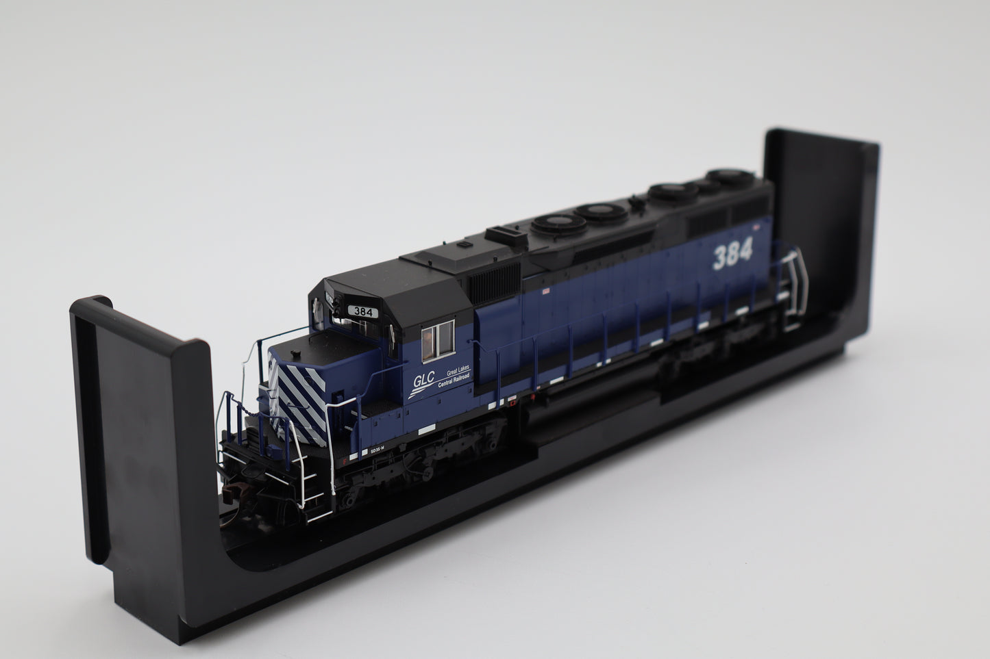 Atlas HO 10004474 - Master - Gold Model - SD35 Low Nose Diesel Locomotive "Great Lakes Central" #386