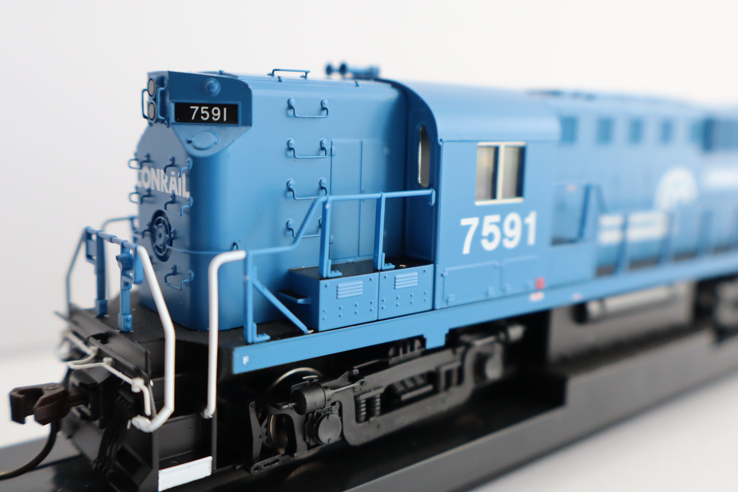 Atlas HO 10 004 537 - Classic - Gold Model - ALCo RS-11 Diesel Locomotive "Conrail" #7598