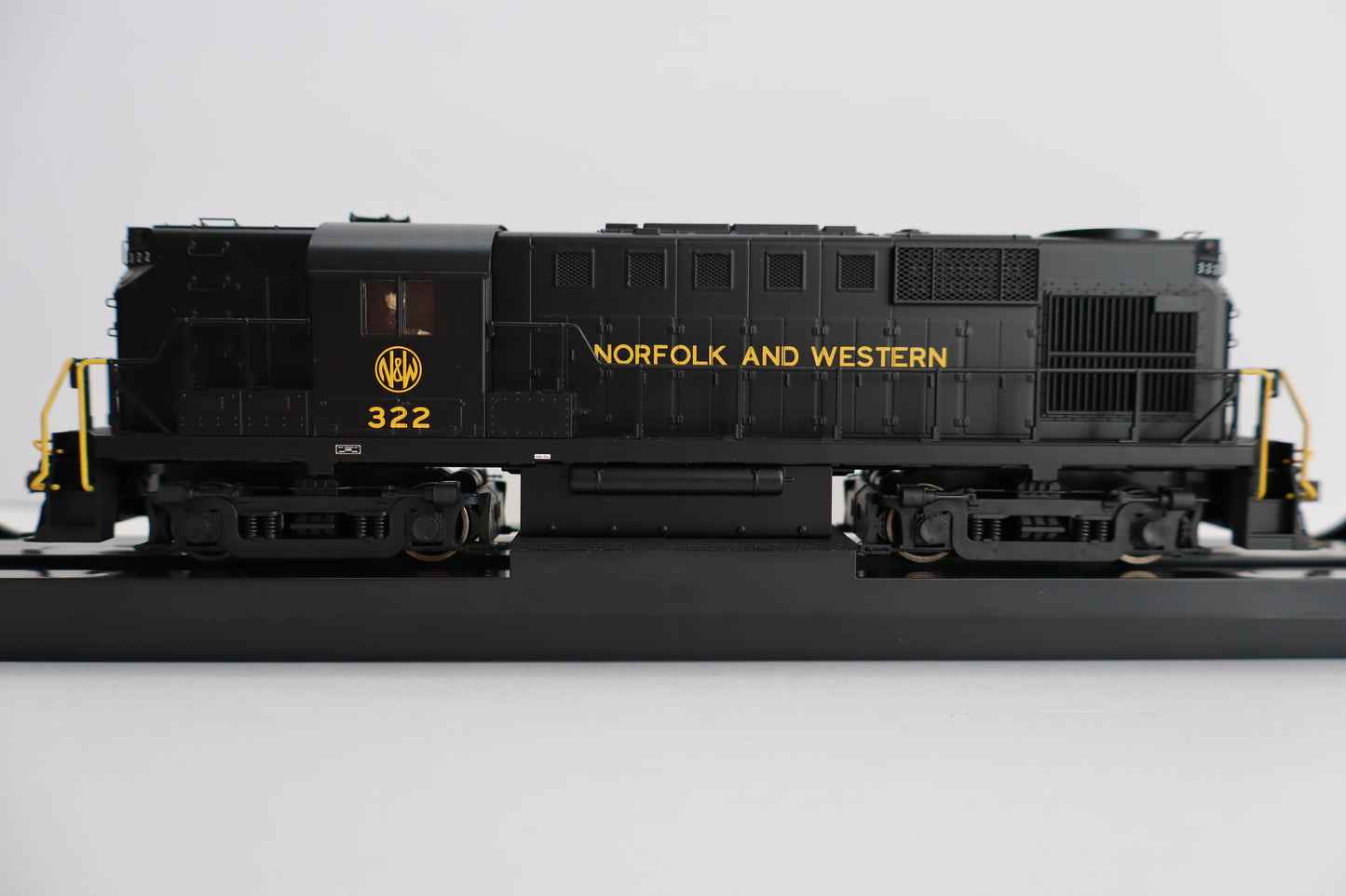 Atlas HO 10 004 544 - Classic - Gold Model - ALCo RS-11 Diesel Locomotive "Norfolk & Western" #327