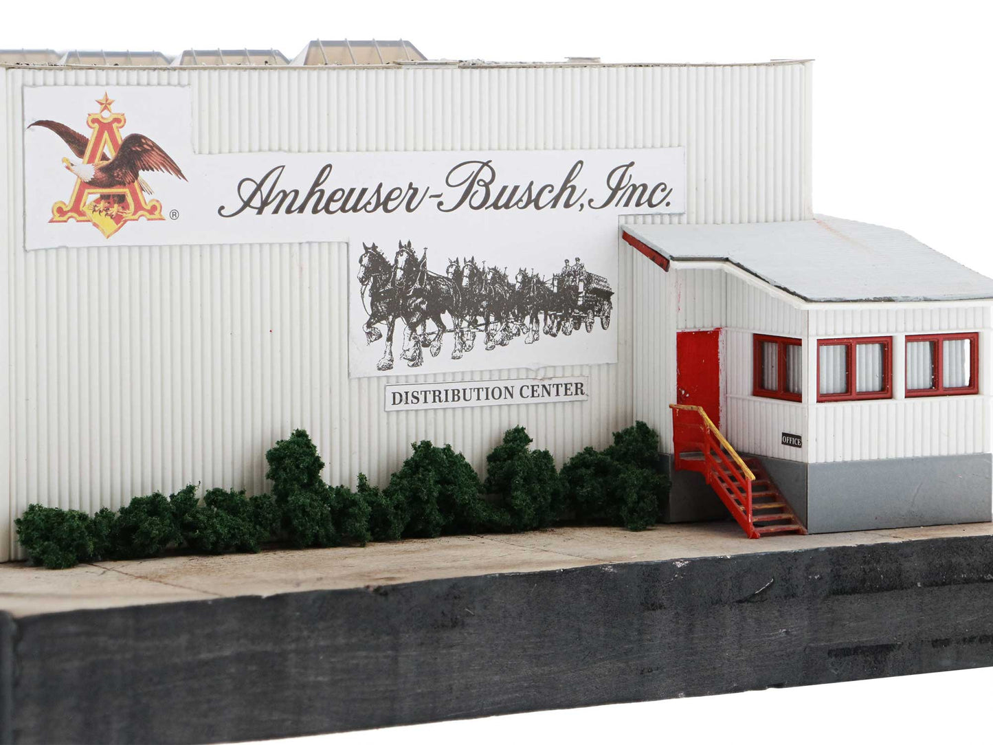 Lionel HO 2167090 - Anheuser-Busch - Distribution Center Building Kit