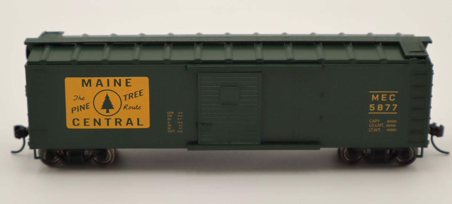 Lionel HO 2454010 - Boxcar "Maine Central" #5877