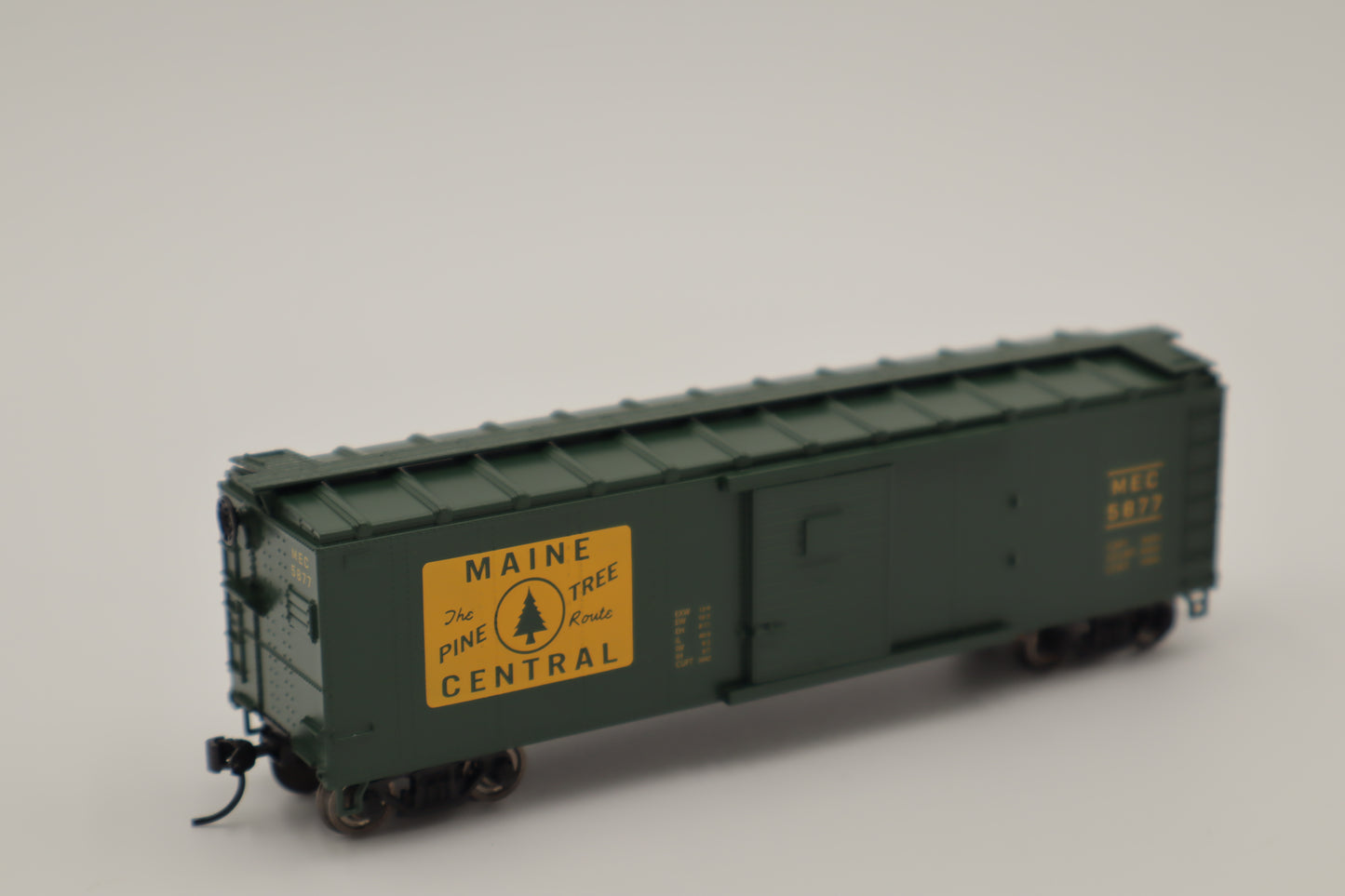 Lionel HO 2454010 - Boxcar "Maine Central" #5877