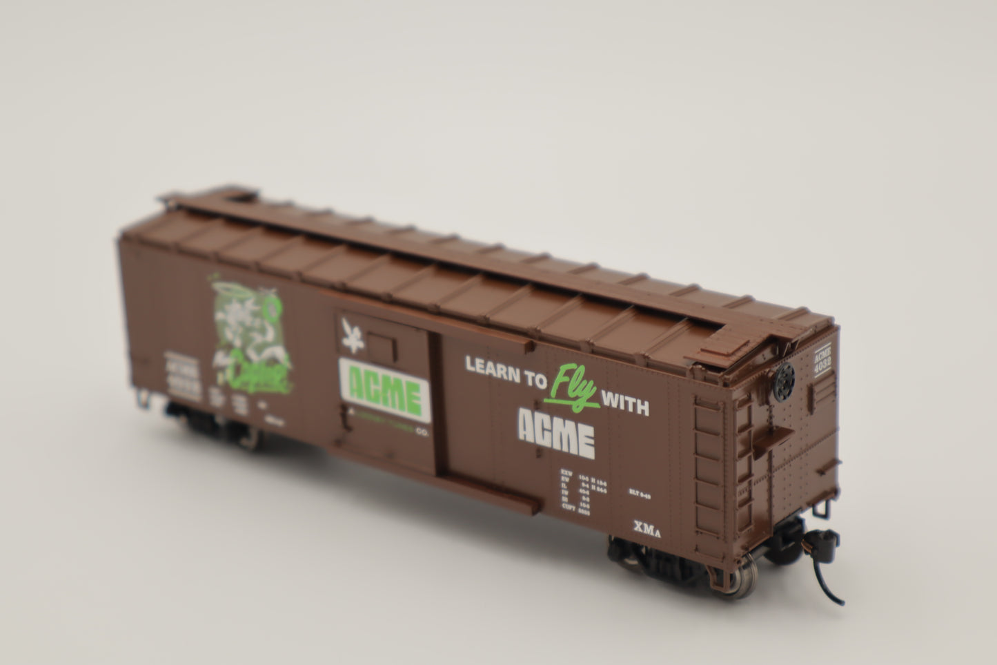 Lionel HO 2454230 - Looney Tunes - Boxcar "ACME" #4032 (Mini Copter)