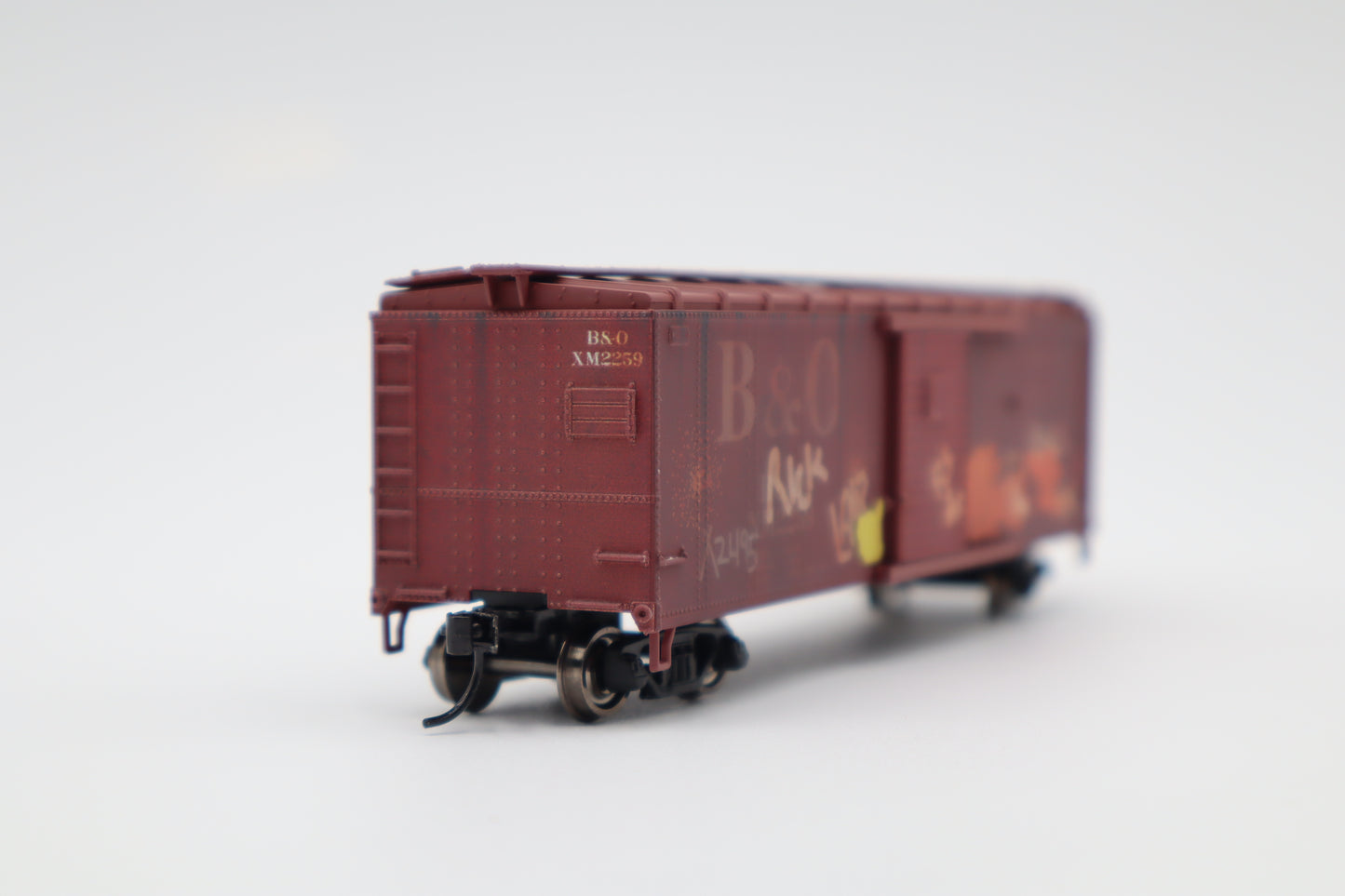 Lionel HO 2454710 - Boxcar "Baltimore & Ohio" #X2495 (Graffiti)