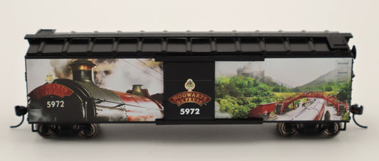 Lionel HO 2554070 - Harry Potter Boxcar "Hogwarts Express" #5972