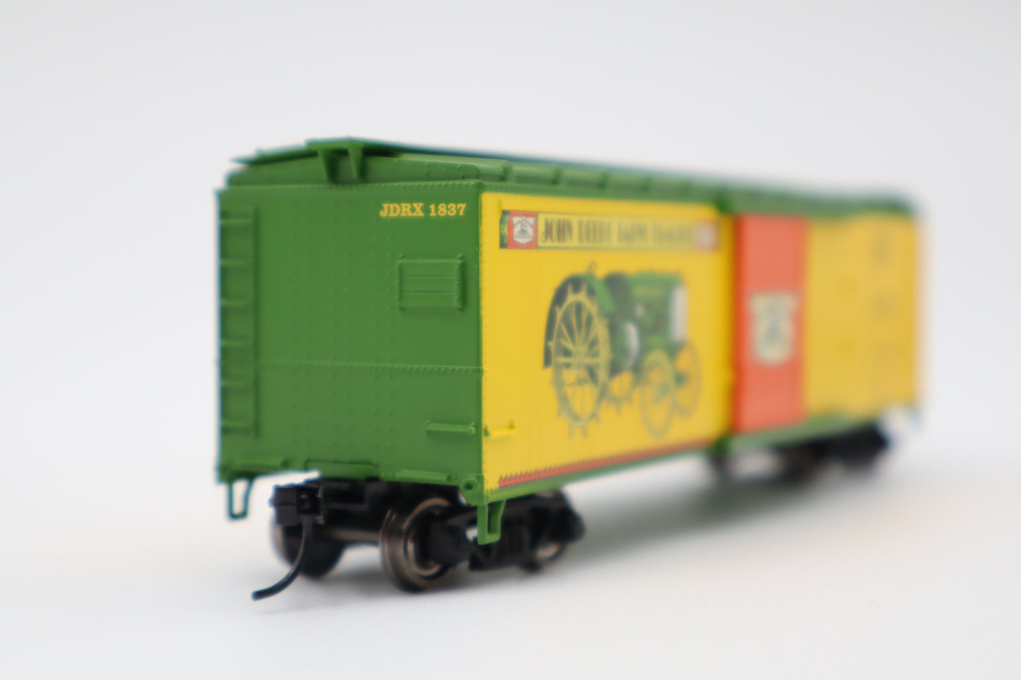 Lionel HO 2554080 - Boxcar "John Deere Farm Tractor" #1837