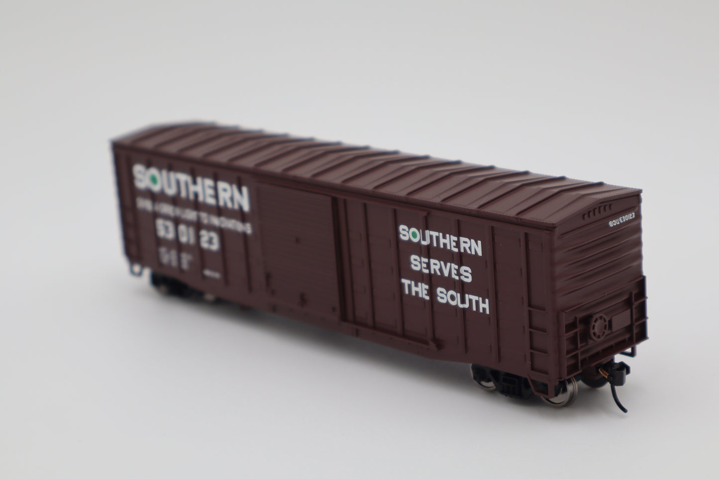 Walthers HO 910-46723 - Mainline - 50' Waffle Side Boxcar "Southern Railway" #530176