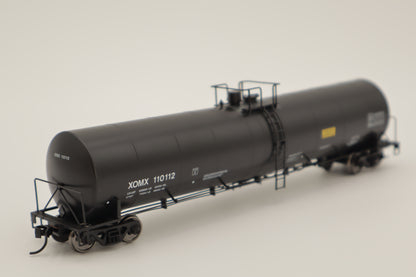 Walthers HO 910-48242 - Mainline - Trinity 25,000-Gallon Tank Car "XOMX" #110112