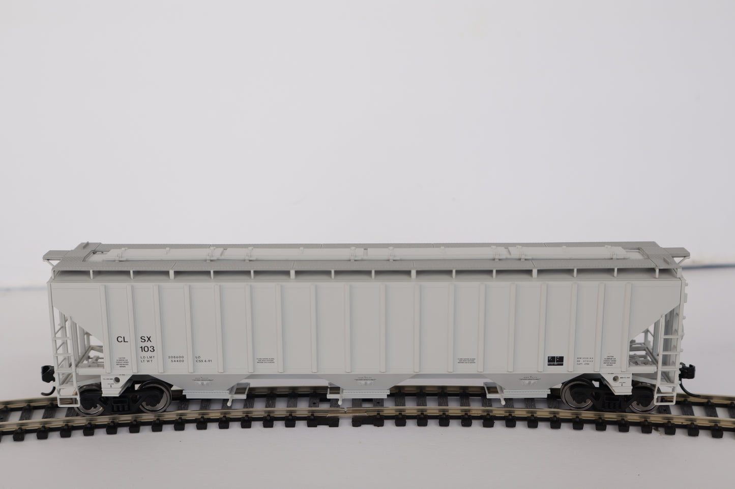 Walthers HO 910-49070 - Mainline - 57' Trinity 4750 3-Bay Covered Hopper "Cargill" #112 (Salt Division)