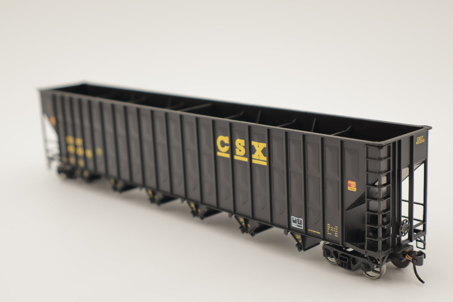 Walthers HO 910-56345 - Mainline - 73' Greenville 7,000 Cubic Foot Wood Chip Hopper "CSX" #433489