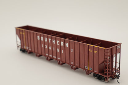 Walthers HO 910-56366 - Mainline - 73' Greenville 7,000 Cubic Foot Wood Chip Hopper "Southern" #134151 (brown)