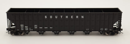 Walthers HO 910-56371 - Mainline - 73' Greenville 7,000 Cubic Foot Wood Chip Hopper "Southern" #134195 (black)