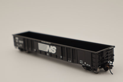 Walthers HO 910-6083 - Mainline - 53' Corrugated-Side Gondola "Norfolk Southern" #611597