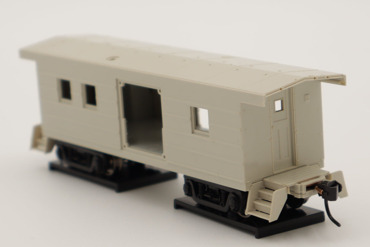Walthers HO 920-103650 - Proto -  Ribside Caboose "Undecorated"