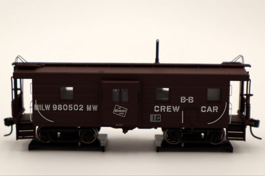 Walthers HO 920-103659 - Proto -  Rib Sided Caboose "Milwaukee Road" #980502 (Tuscan, Black, White; Includes Oil Stove) Buildings & Bridges