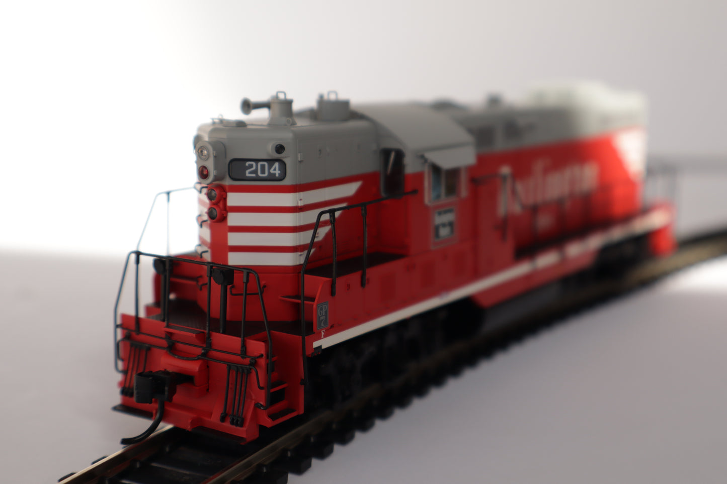 Walthers HO 920-49419 - Proto - EMD GP7 Diesel Locomotive "Chicago, Burlington & Quincy" #211