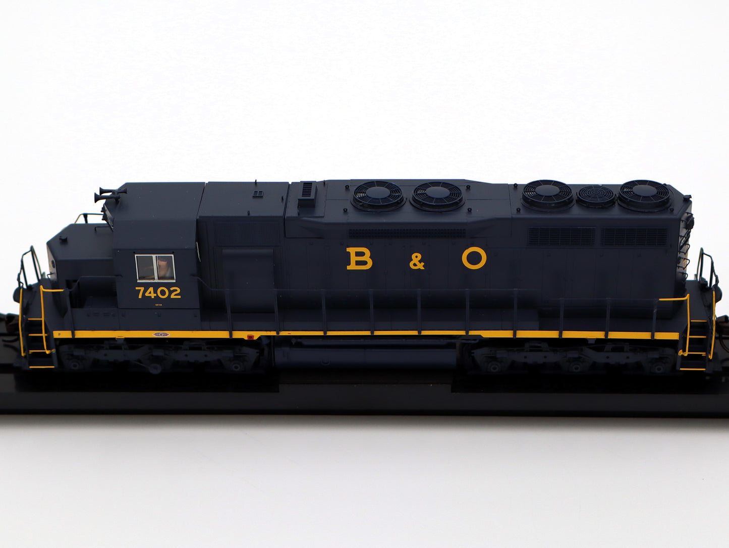 Atlas HO 10004466 - Master - Gold Model - SD35 Low Nose Diesel Locomotive "Baltimore & Ohio" #7402