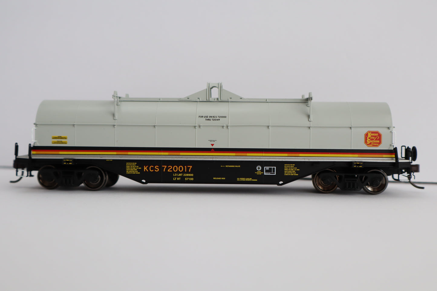 Atlas HO 20007466 - Master - 42' Coil Steel Car "Kansas City Southern" #720023