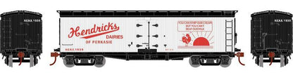 Athearn HO 2358 - 40' Pfaudler Wood Milk Car "Hendrick's Dairies" #1939 (HENX)