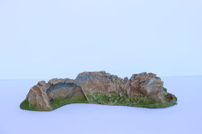 Atherton Scenics 9502 - Multi-Scale Curved Rock Defensive Position