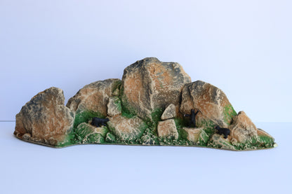 Atherton Scenics 9905 - Large Curved Rock Stone Cliff