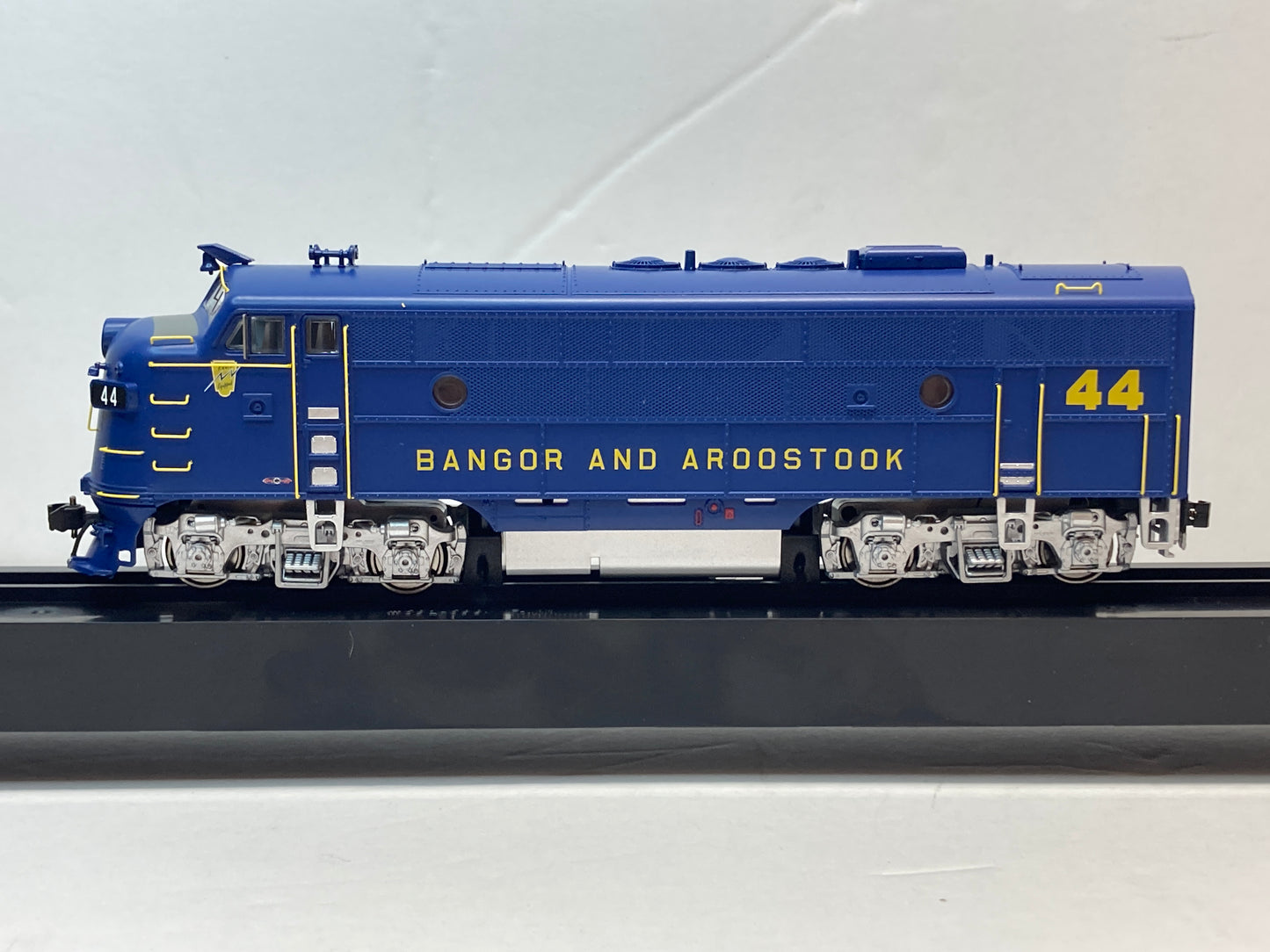 Bowser HO 24611 - Executive - EMD F3-A Diesel Locomotive "Bangor & Aroostook" #44 (w/DCC/Sound)