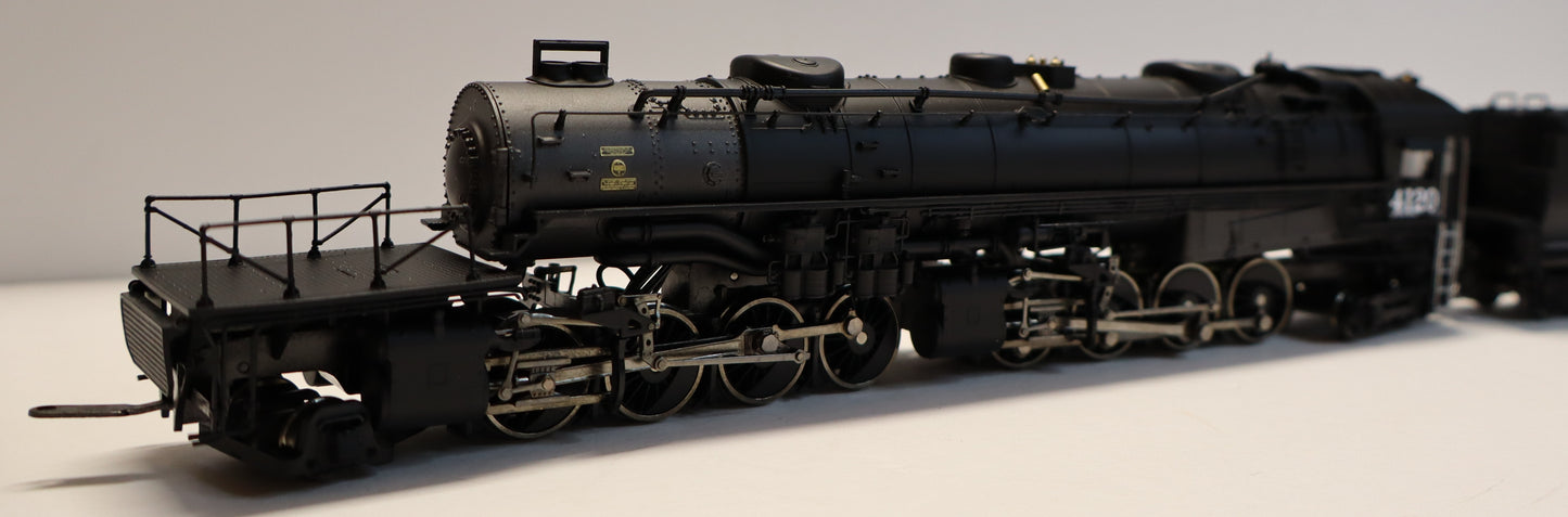 Broadway Limited Imports HO 031 - 4-8-8-2 Cab-Forward AC-5 Steam Locomotive "Southern Pacific" #4120 -Open Box-H1042