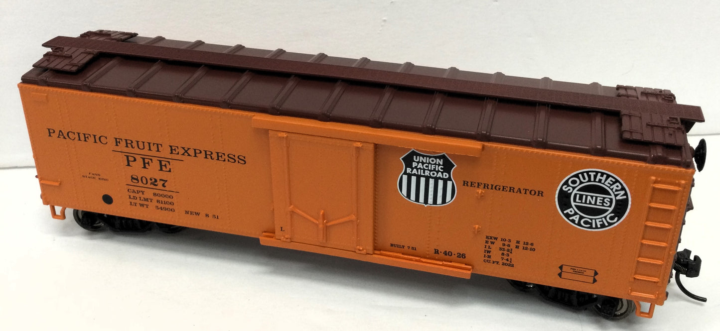 Lionel HO 2354060 - Reefer Car "Pacific Fruit Express" #8027