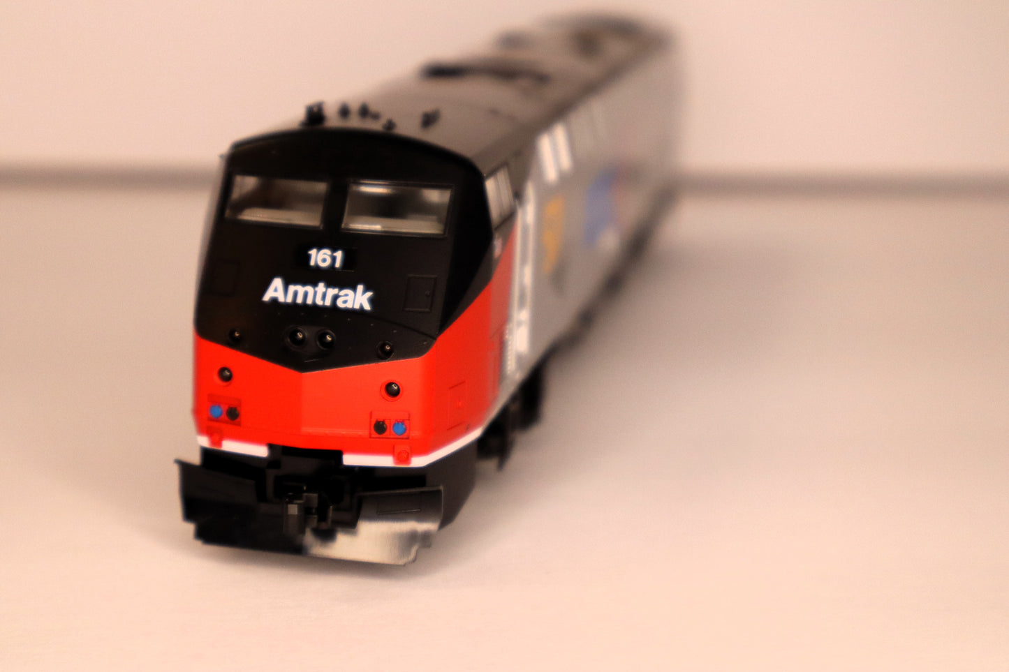 Kato HO 376114 - GE P42 Genesis Diesel Locomotive "Amtrak" #161 (50th Anniversary Scheme,Phase I, silver, red, black, blue) Standard DC