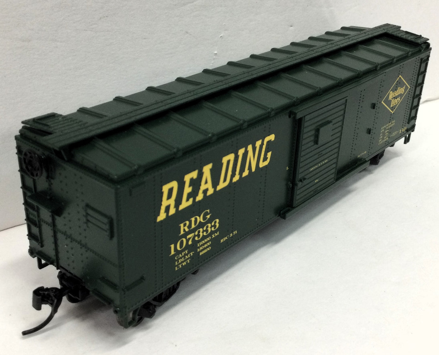 Lionel HO 2354160 - Boxcar "Reading" #107333