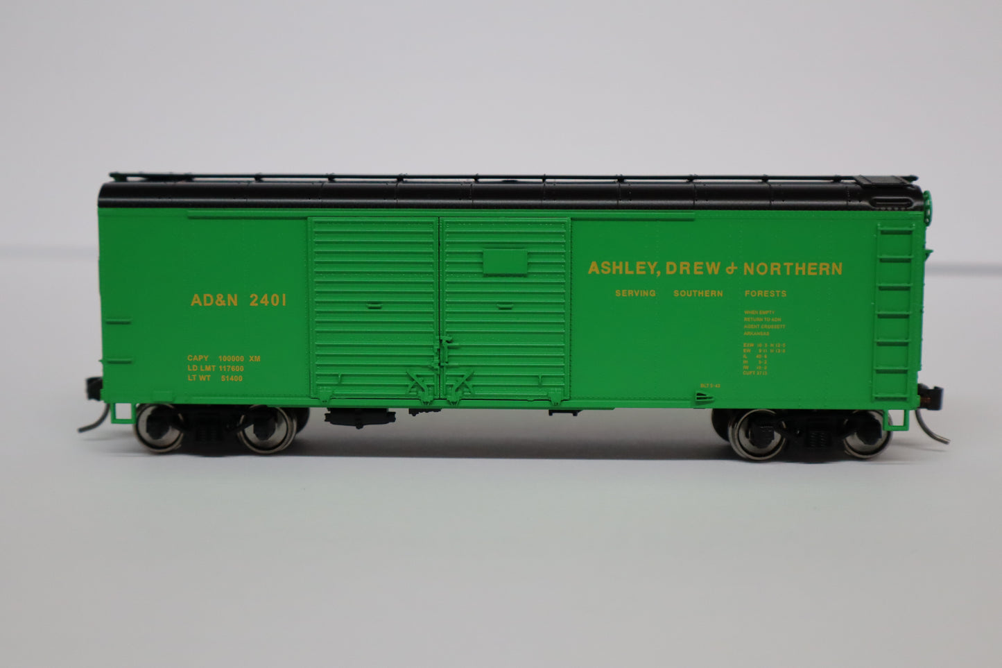 Bowser HO 43305 - X31 Round Roof Box Car "Ashley, Drew, & Northern" #2403 (4-Dr, Flush Roof)