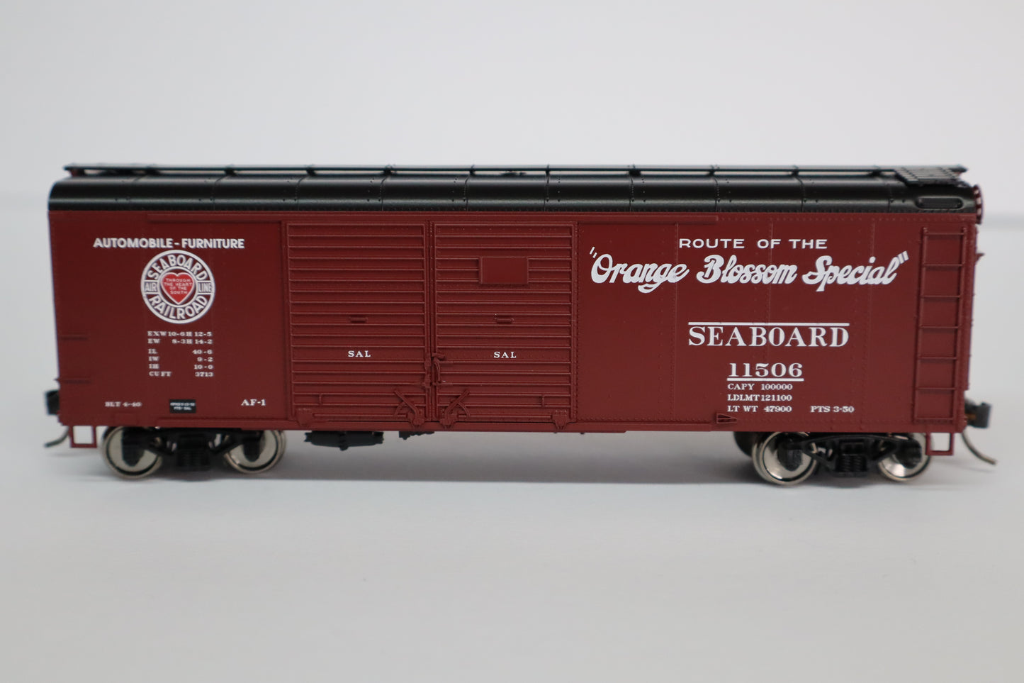 Bowser HO 43344 - X31 Round Roof Box Car "Seaboard Air Line" #11560 (4-Dr, Flush Roof) Orange Blossom