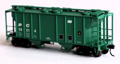 Atlas HO 20006554 - Trainman - PS-2 Covered Hopper Car "Penn Central" #74216