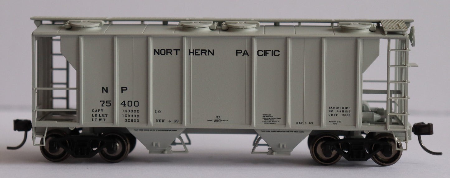 Atlas HO 20006566 - Trainman - PS-2 Covered Hopper Car "Northern Pacific" #75446