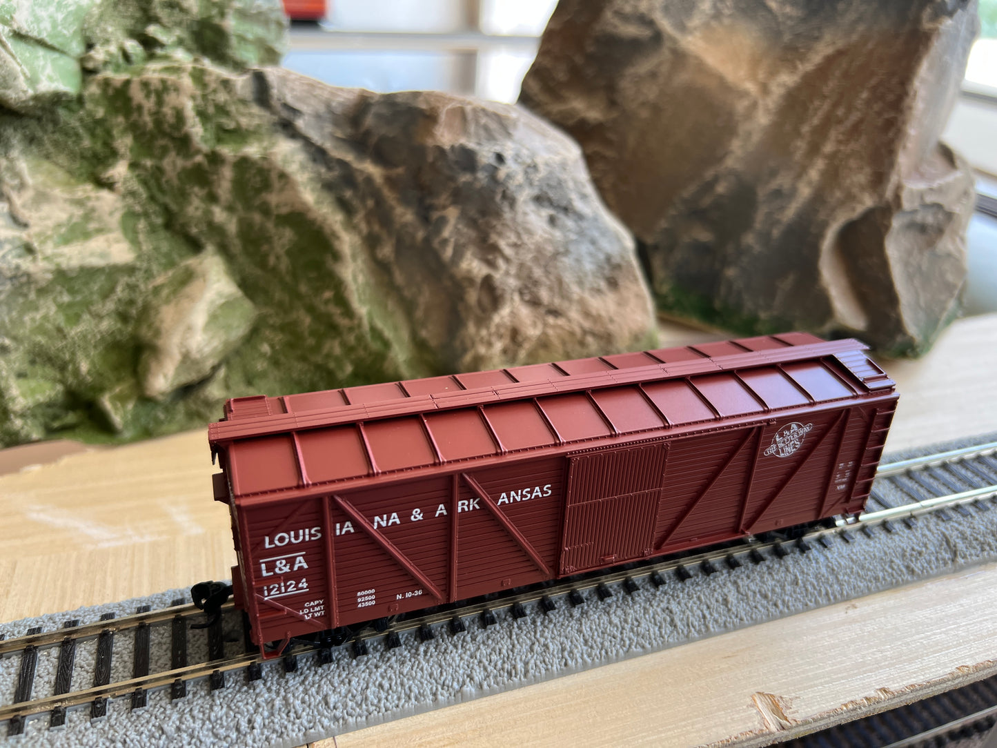 Walthers HO 910-40369 - Mainline - 40' ARA Single Sheathed Boxcar w/Dreadnaught Ends "Louisiana & Arkansas" #12149